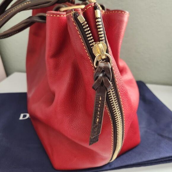 Dooney & Bourke Red Leather Florentine Large Zip Barlow Shoulder Bag NEW! - Picture 3 of 12